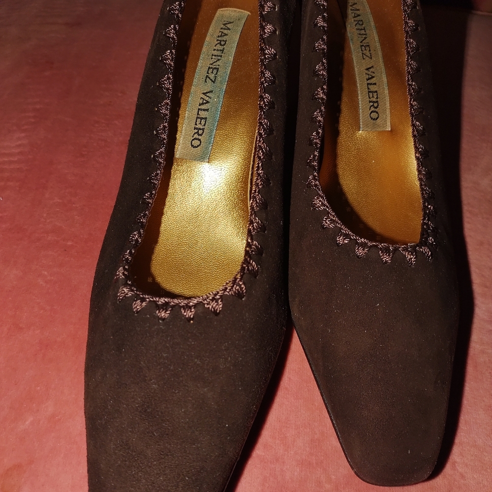 Ladys valero brown pumps